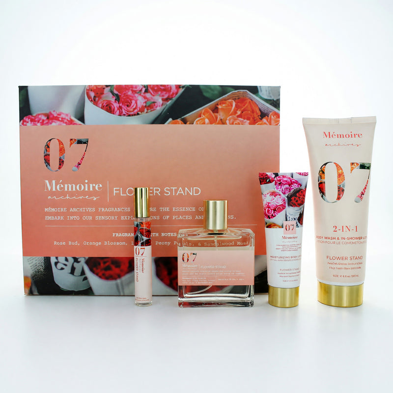 Four-piece Memoire Archives flower stand gift set for unisex use, featuring decorative stands with floral design elements.
